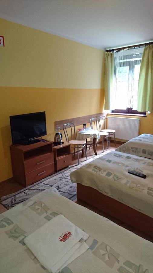 Hotelik Warmia -Pensjonat, Hostel Лидзбарк Вармински Екстериор снимка