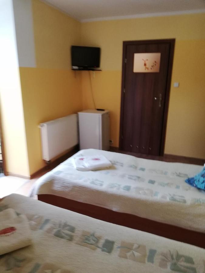 Hotelik Warmia -Pensjonat, Hostel Лидзбарк Вармински Екстериор снимка