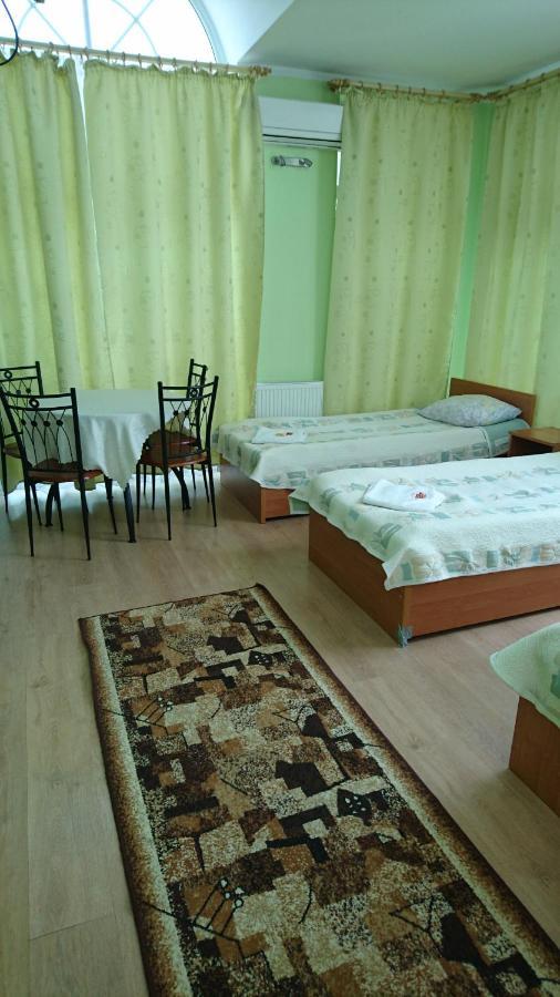 Hotelik Warmia -Pensjonat, Hostel Лидзбарк Вармински Стая снимка
