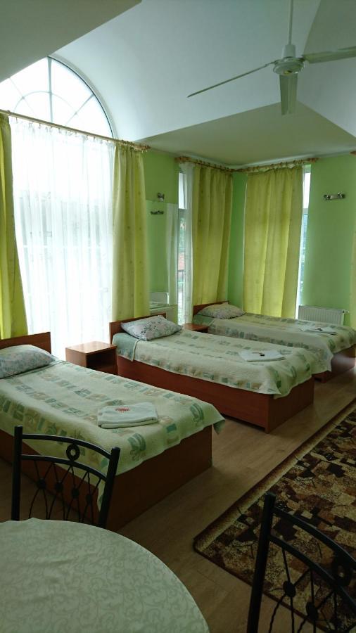 Hotelik Warmia -Pensjonat, Hostel Лидзбарк Вармински Стая снимка