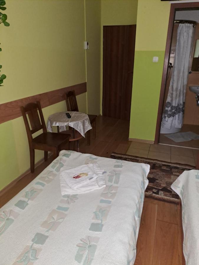 Hotelik Warmia -Pensjonat, Hostel Лидзбарк Вармински Екстериор снимка